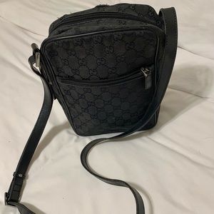 Gucci messenger bag